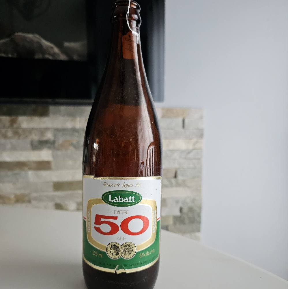 Vintage Labatt Ale 50 bottle 22oz large beer bottle 625ml Advertising